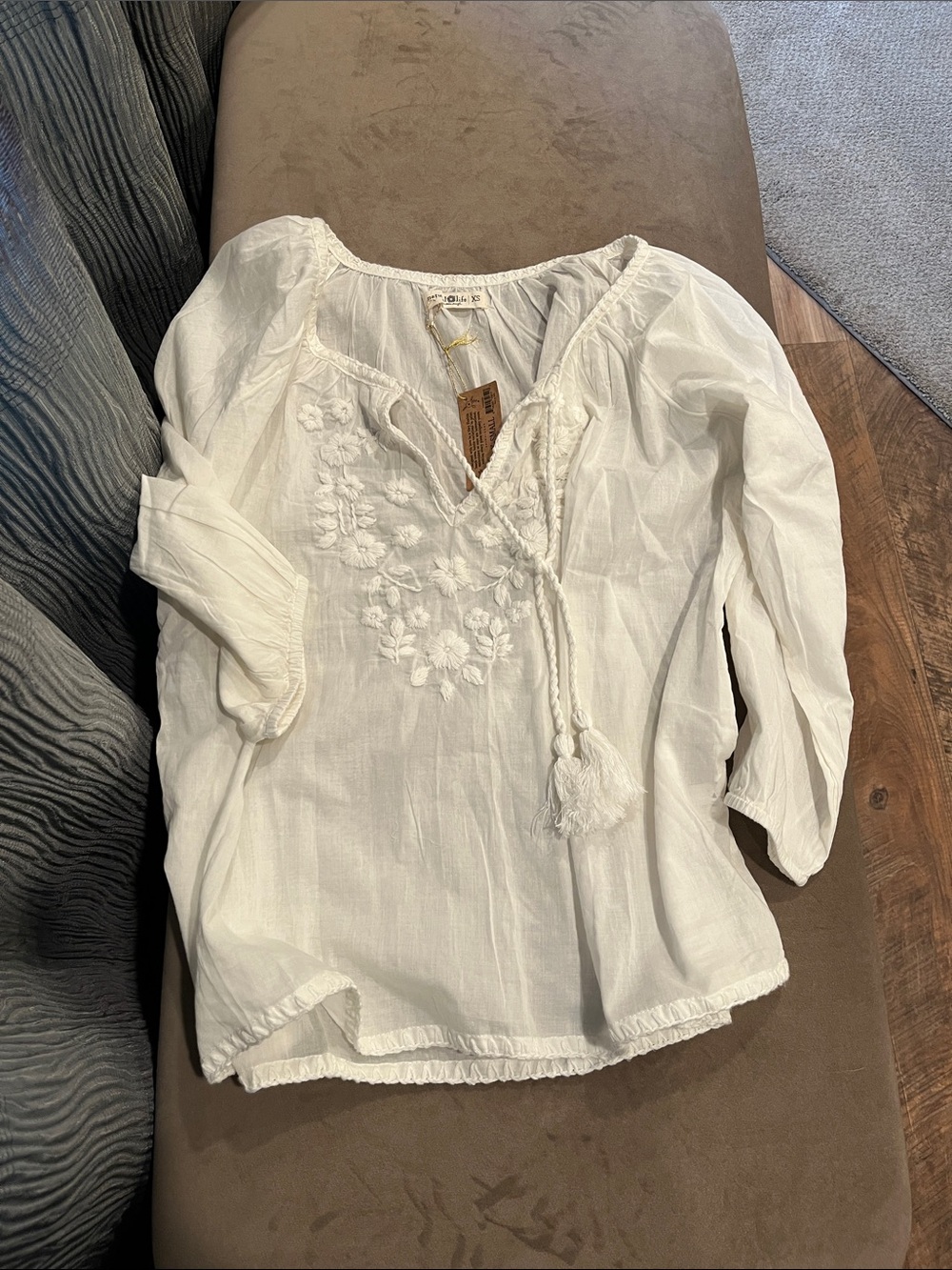 NATURAL LIFE White Embroidered Peasant Tunic Top